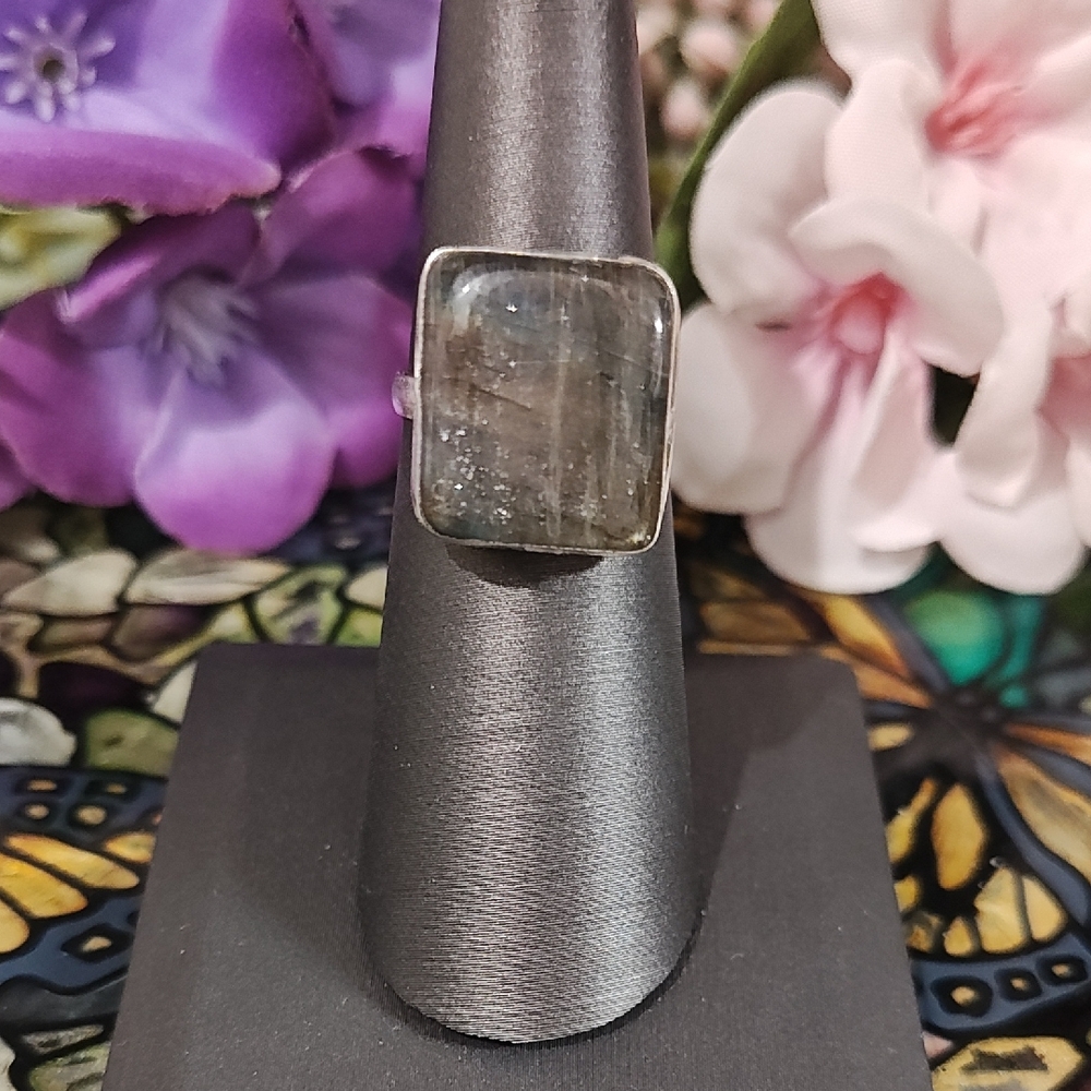 Laboradorite Gemstone Ring - Size 6